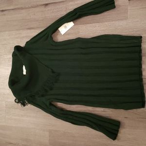 Chaus green sweater size small nwt